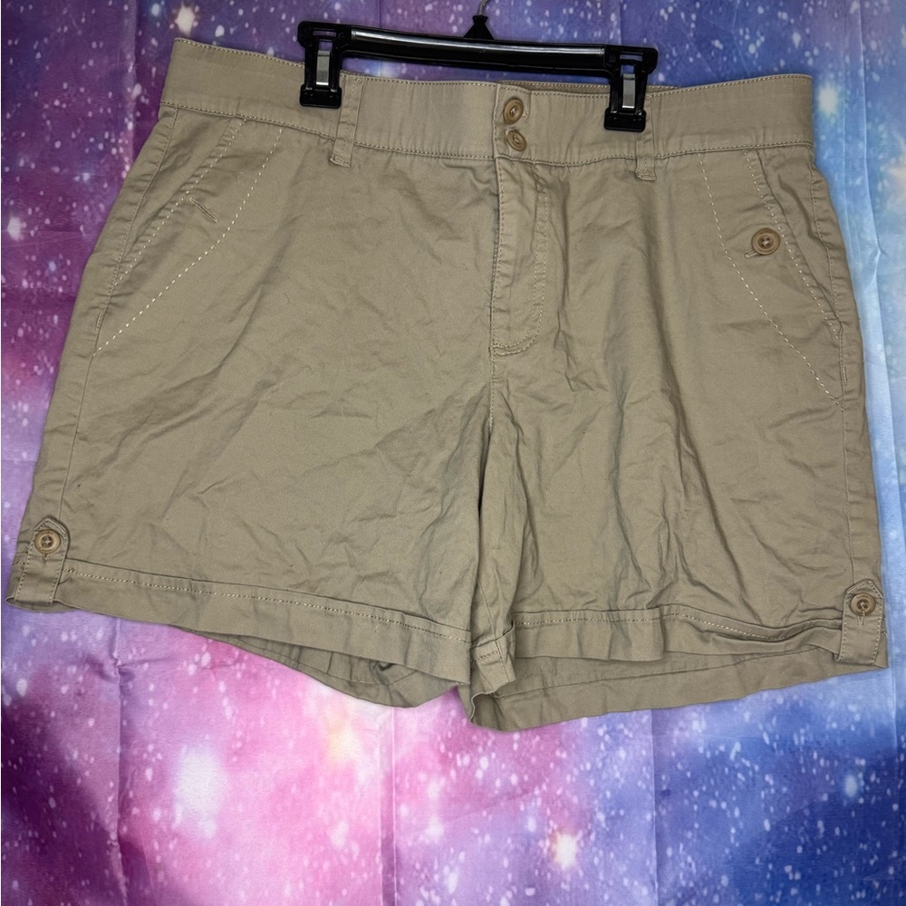 Gloria Vanderbilt shorts 🛍